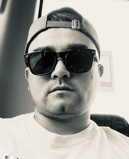 Parviz Jon
